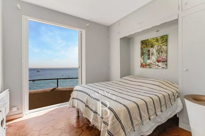 Image No.6-3 Bed Apartment for sale