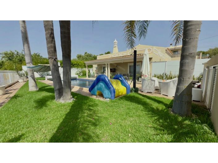 Image No.10-Maison de 4 chambres à vendre à Loule