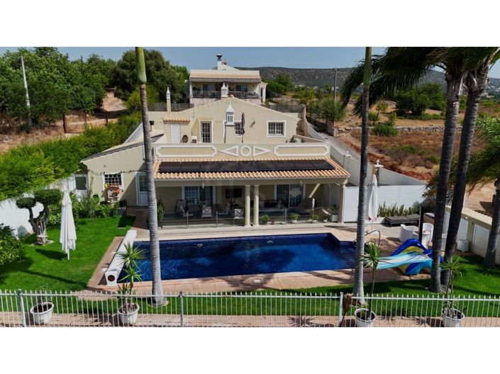 Image No.3-Maison de 4 chambres à vendre à Loule