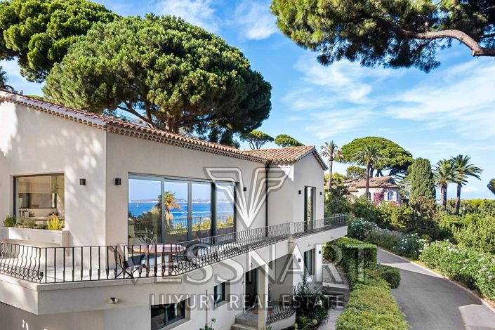 Image No.2-6 Bed House for sale