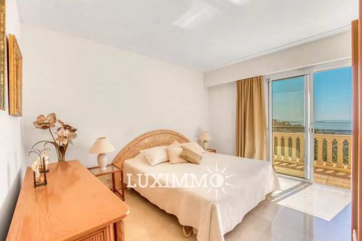 Image No.8-4 Bed House for sale