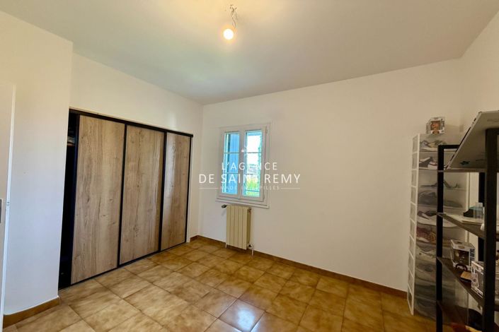Image No.12-Appartement de 2 chambres à vendre à Saint-Remy-de-Provence