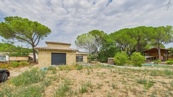 Image No.9-4 Bed House for sale