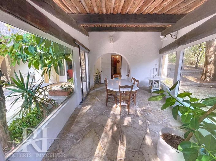 Image No.21-4 Bed House for sale