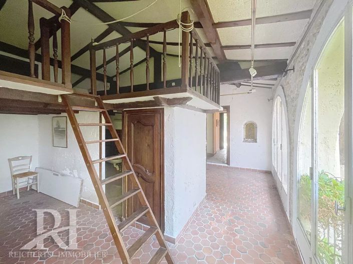 Image No.9-4 Bed House for sale