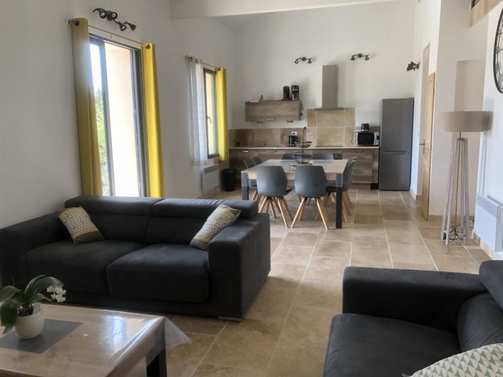 Image No.12-Maison de 14 chambres à vendre à Pernes-les-Fontaines