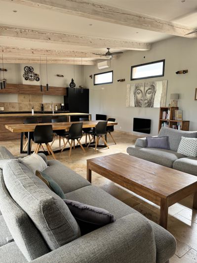 Image No.7-Maison de 14 chambres à vendre à Pernes-les-Fontaines