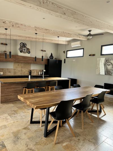 Image No.8-Maison de 14 chambres à vendre à Pernes-les-Fontaines