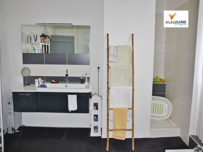 Image No.14-5 Bed House for sale