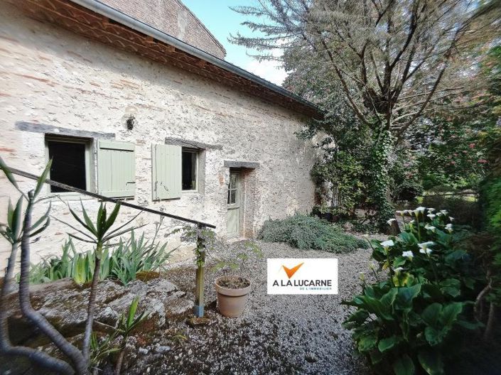 Image No.2-5 Bed House for sale