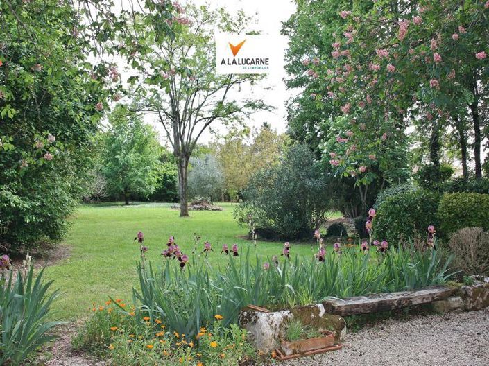 Image No.21-5 Bed House for sale