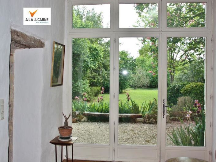 Image No.5-5 Bed House for sale