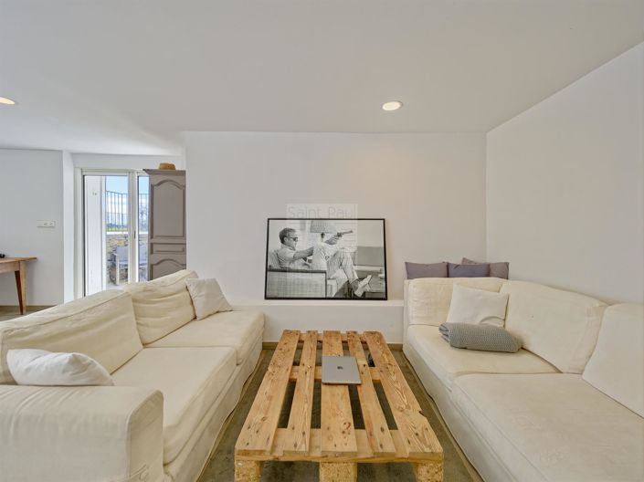 Image No.21-4 Bed House for sale