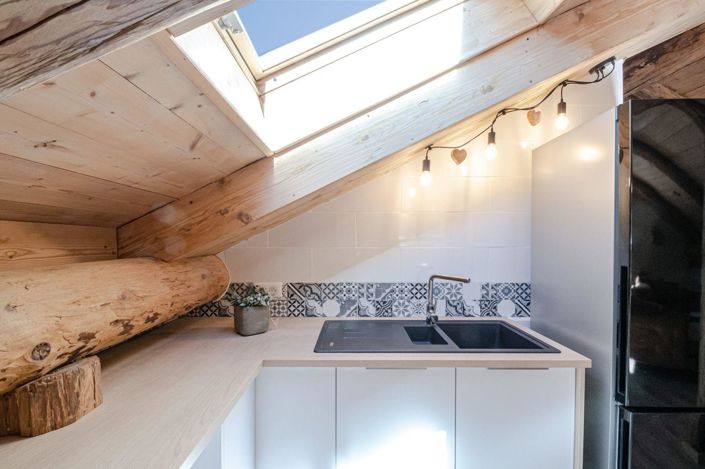 Image No.18-8 Bed House for sale