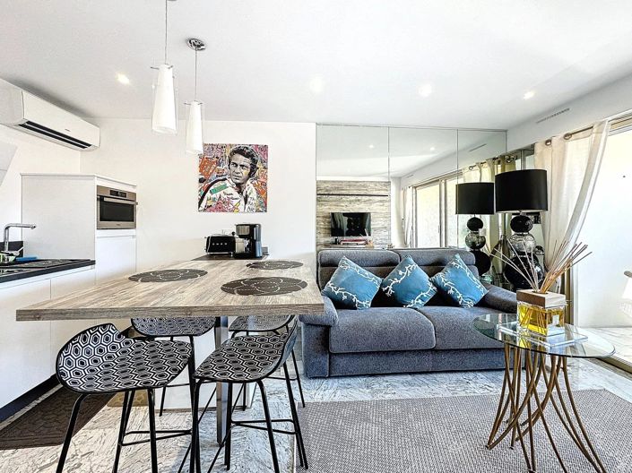 Image No.4-Appartement de 2 chambres à vendre à Cannes