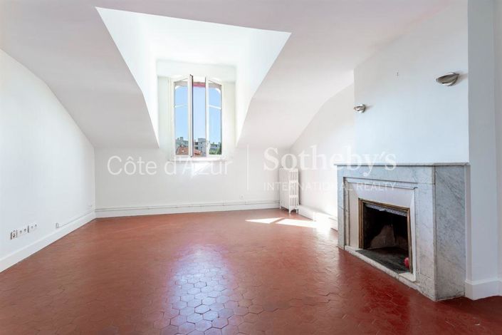 Image No.10-Propriété de 6 chambres à vendre à Cannes