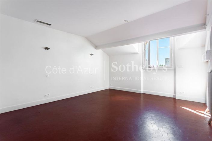 Image No.11-Propriété de 6 chambres à vendre à Cannes