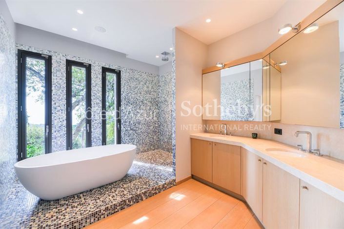 Image No.8-Propriété de 7 chambres à vendre à La Croix-Valmer