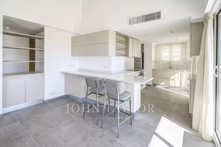 Image No.9-Appartement de 4 chambres à vendre à Cannes