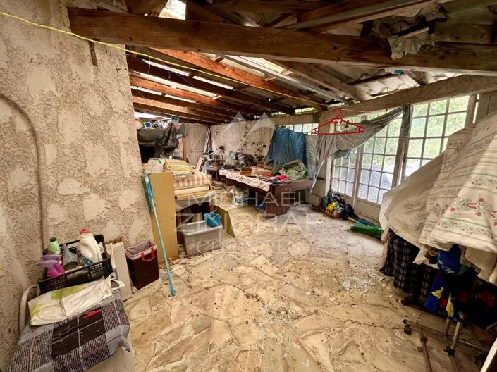 Image No.21-3 Bed House for sale