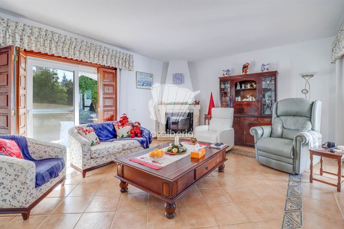 Image No.20-4 Bed House for sale