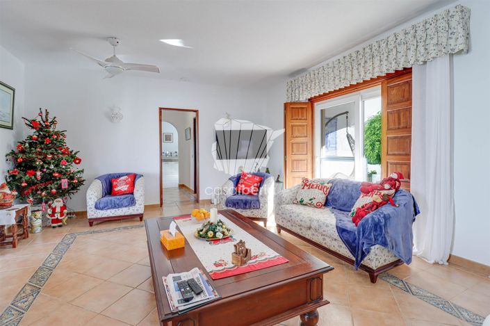 Image No.22-4 Bed House for sale