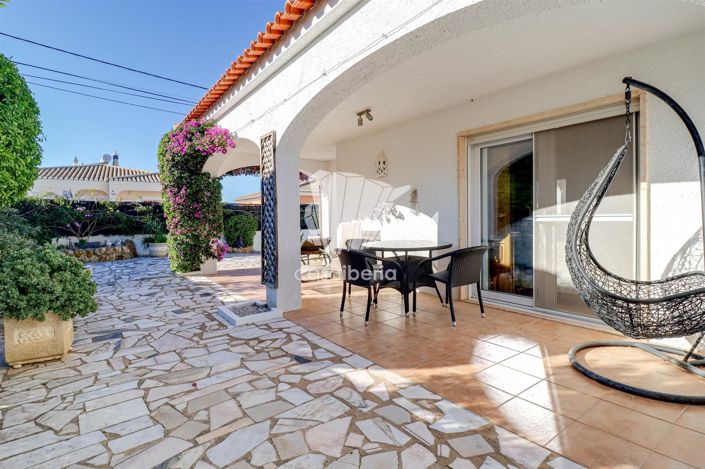 Image No.7-4 Bed House for sale