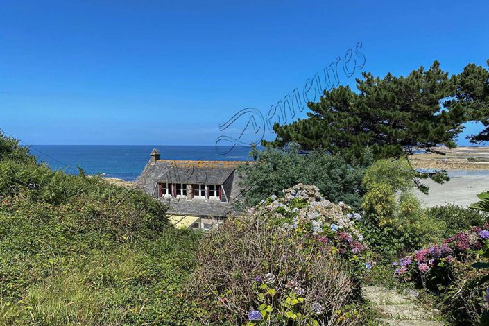 Image No.3-Maison de 2 chambres à vendre à Trélévern