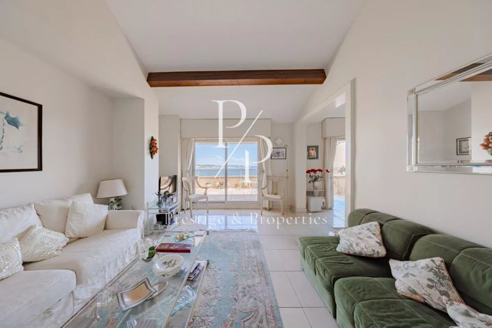 Image No.3-Appartement de 2 chambres à vendre à Saint-Raphael