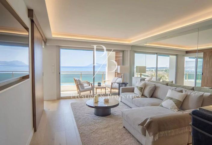 Image No.2-Appartement de 2 chambres à vendre à Cannes