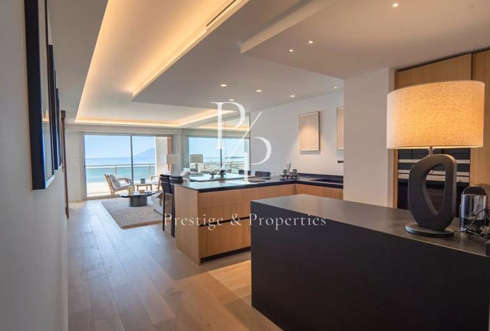 Image No.4-Appartement de 2 chambres à vendre à Cannes