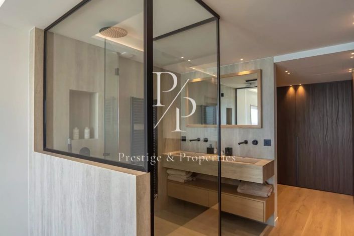 Image No.6-Appartement de 2 chambres à vendre à Cannes