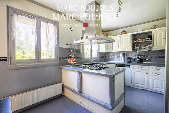 Image No.11-7 Bed House for sale