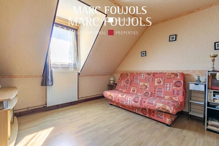 Image No.20-7 Bed House for sale