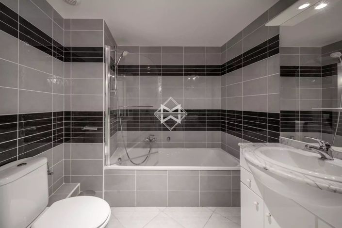 Image No.10-2 Bed Apartment for sale