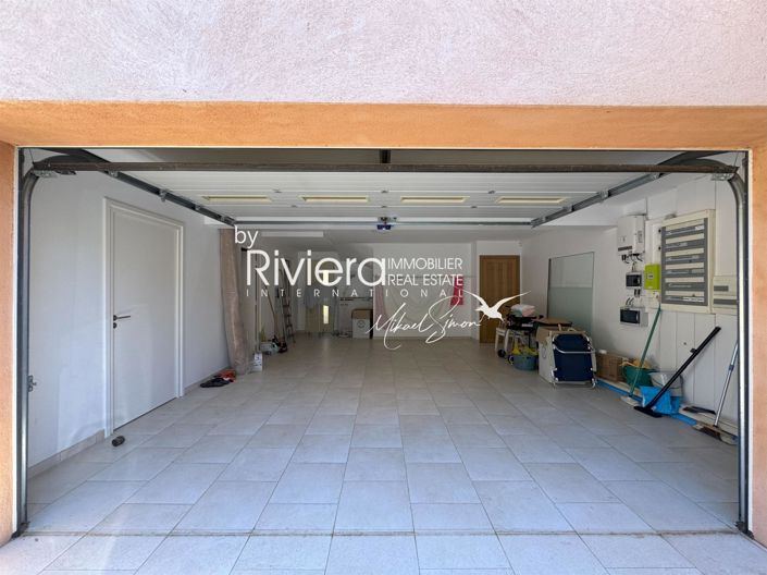 Image No.29-6 Bed House for sale