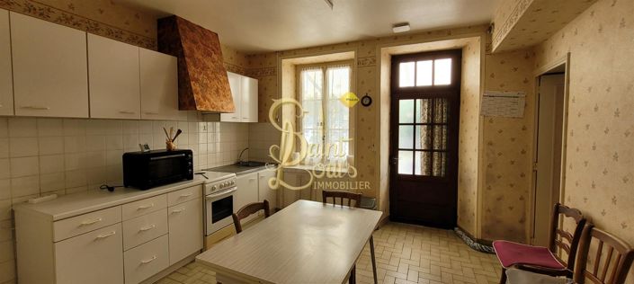 Image No.4-Maison de 2 chambres à vendre à Chinon