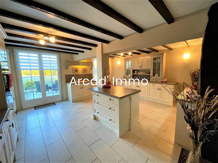 Image No.2-Maison de 9 chambres à vendre à Loubès-Bernac