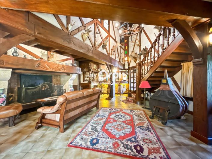 Image No.11-3 Bed House for sale