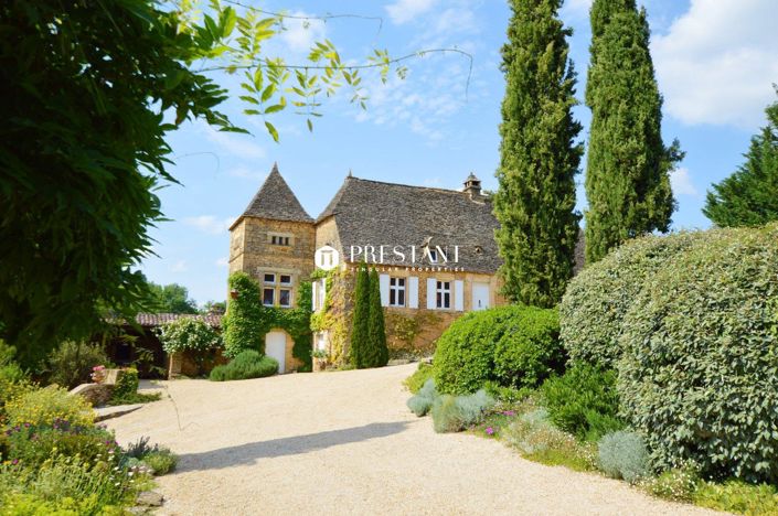 Image No.17-Propriété de 8 chambres à vendre à Montignac