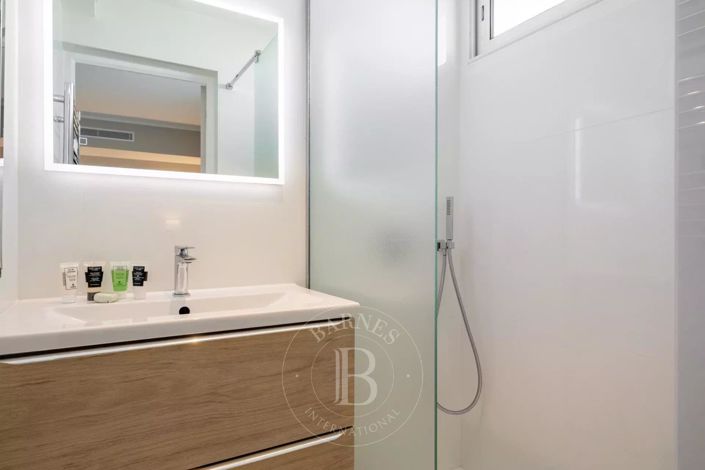 Image No.10-Appartement de 2 chambres à vendre à Cannes