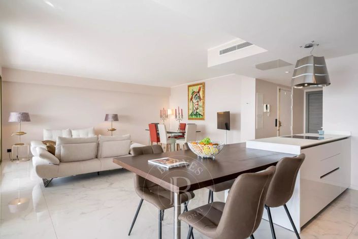 Image No.8-Appartement de 2 chambres à vendre à Cannes