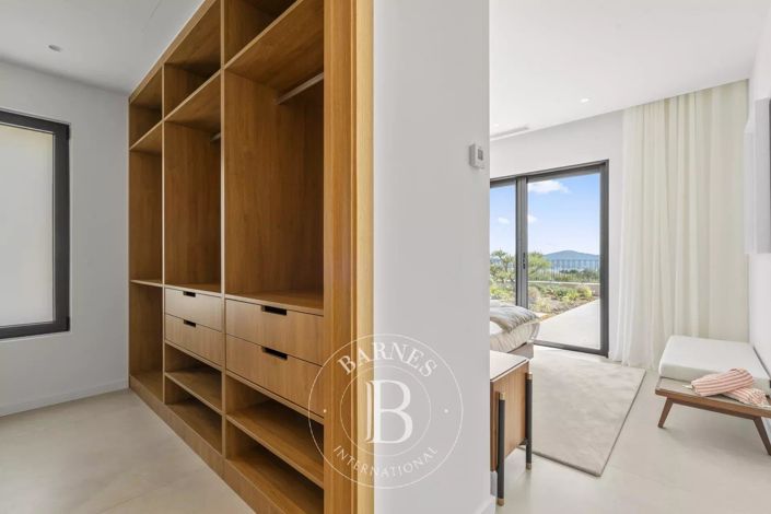 Image No.6-Maison de 5 chambres à vendre à Grimaud