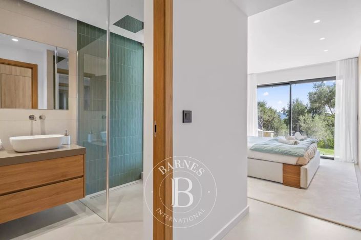 Image No.7-Maison de 5 chambres à vendre à Grimaud