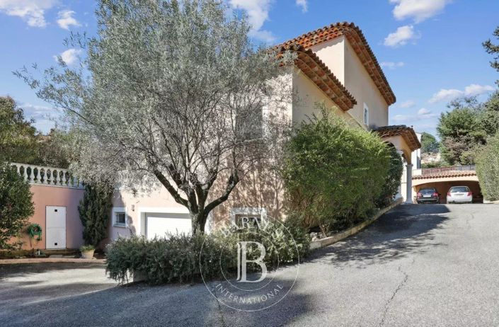 Image No.13-4 Bed House for sale