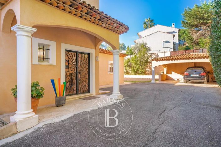 Image No.19-4 Bed House for sale