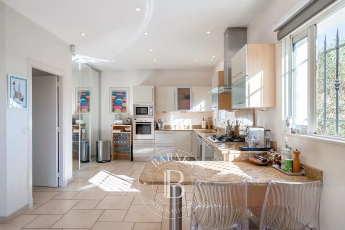 Image No.27-4 Bed House for sale