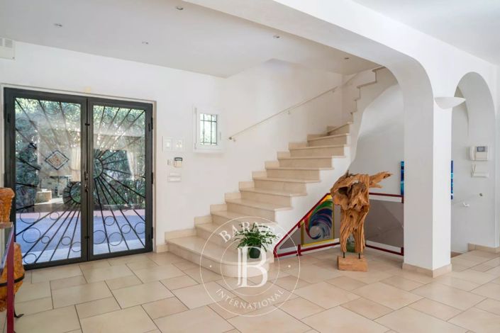 Image No.44-4 Bed House for sale