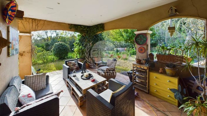 Image No.8-4 Bed House for sale