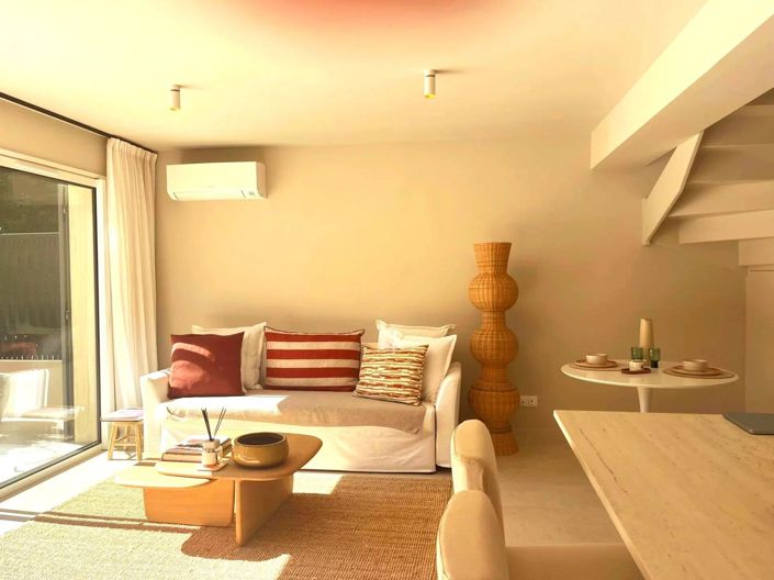 Image No.5-2 Bed House for sale